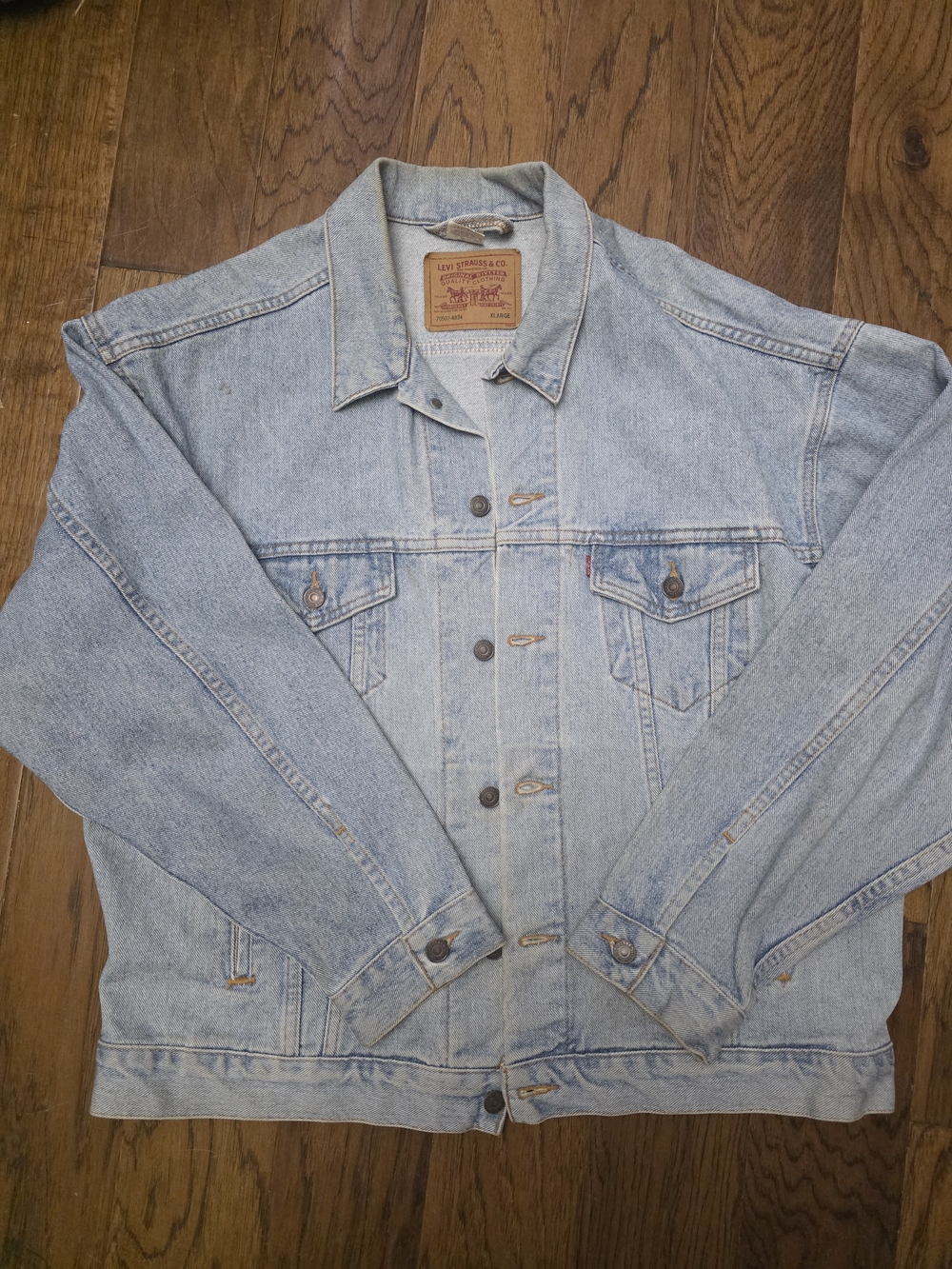 Vintage XL Levi's Light Wash Blue Denim Jacket